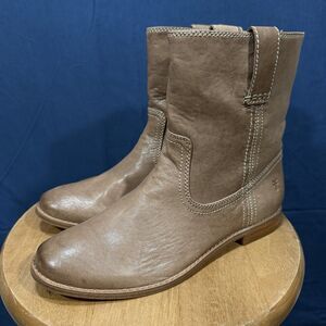 Frye Women’s Anna Shortie Boots 7.5M Brown Leather Western Ankle Booties 3479261